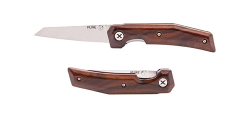 El WOOX Pure combina un elegante diseño con acero D2 de alto rendimiento y un mango de nogal americano, todo en solo 76 g para un EDC ligero y funcional.